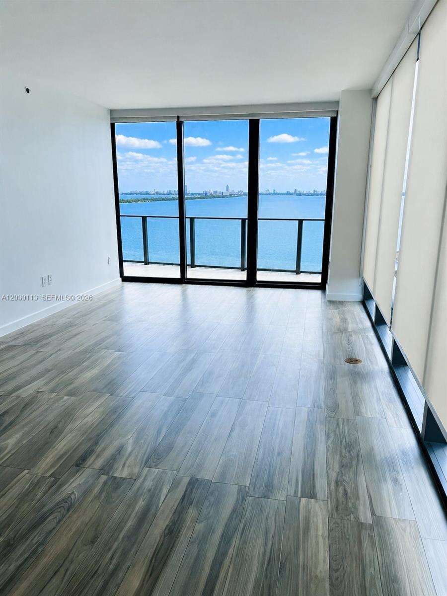 Icon Bay at 460 28 St, Miami, FL 33137 - For Rent photo 2