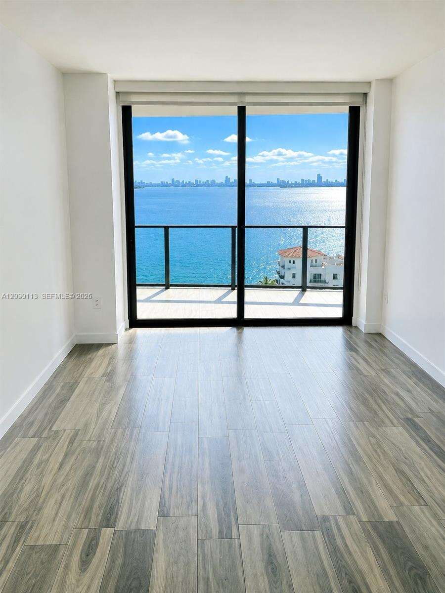 Icon Bay at 460 28 St, Miami, FL 33137 - For Rent photo 4