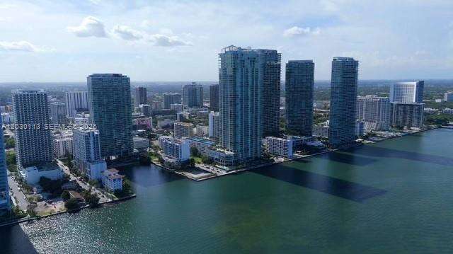 Icon Bay at 460 28 St, Miami, FL 33137 - For Rent photo 10