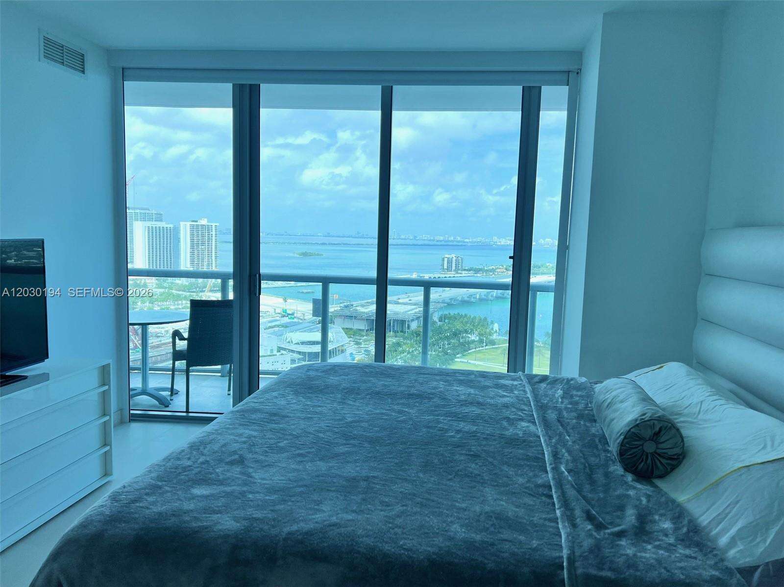 Marina Blue at 888 Biscayne Blvd, Miami, FL 33132 - Out Of market photo 11