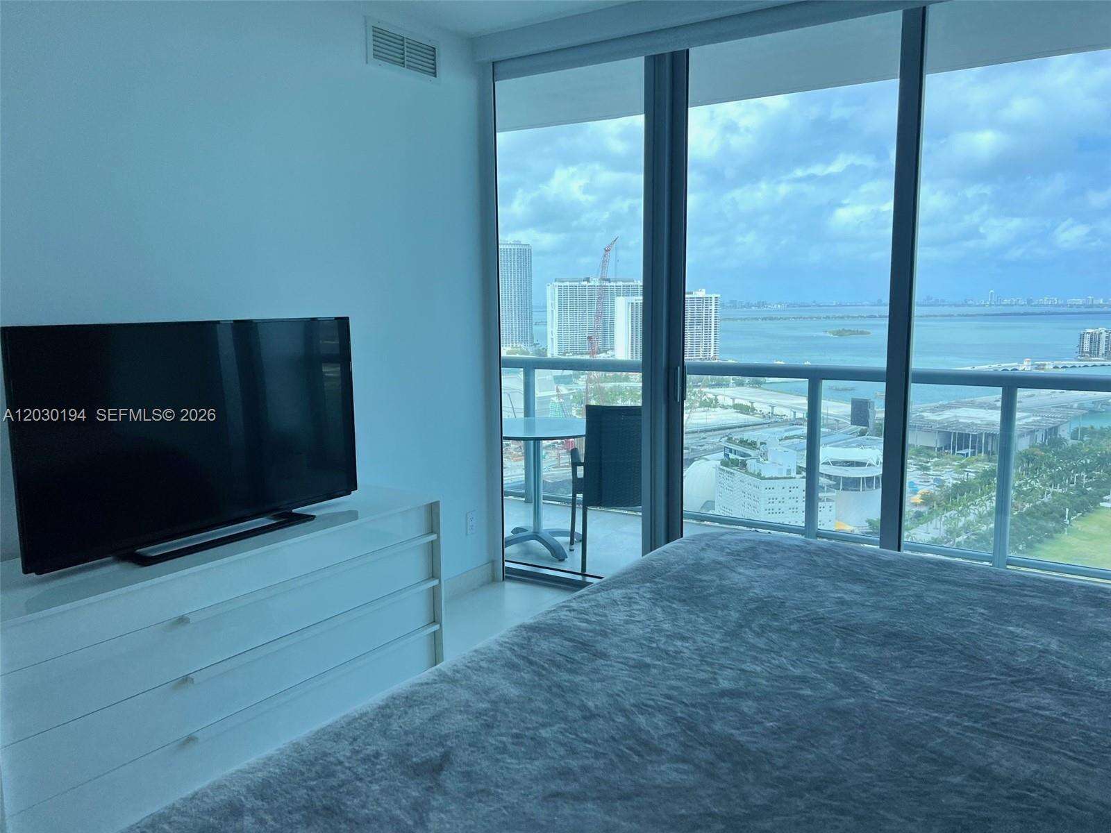 Marina Blue at 888 Biscayne Blvd, Miami, FL 33132 - Out Of market photo 12