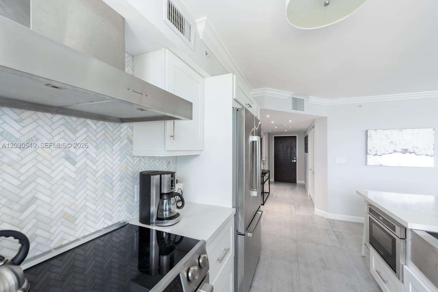 Yacht Club At Portofino at 90 Alton Rd, Miami Beach, FL 33139 - For Rent photo 11