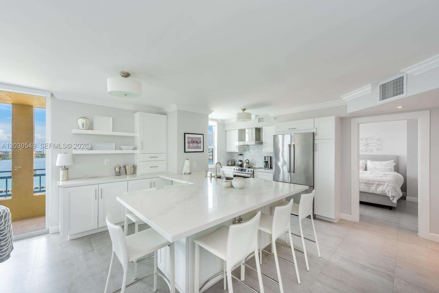 Yacht Club At Portofino at 90 Alton Rd, Miami Beach, FL 33139 - For Rent photo 7