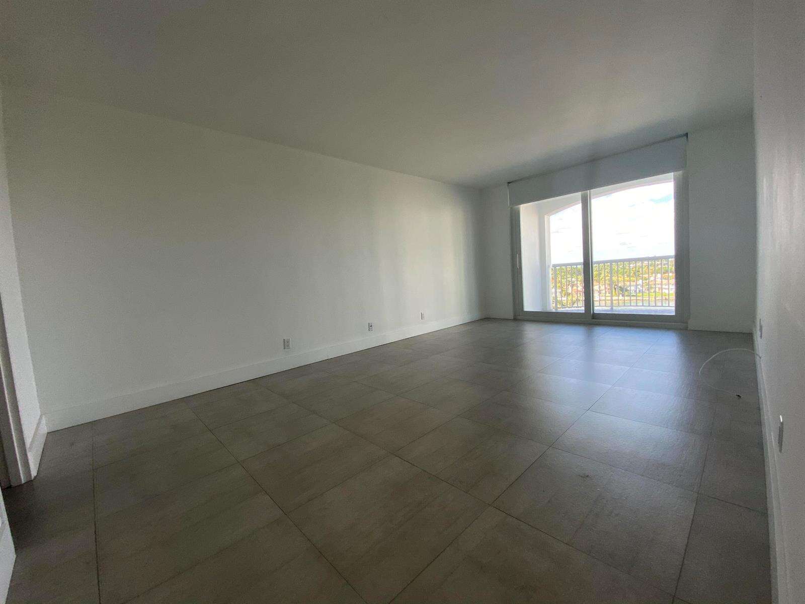 The Carriage House at 5401 Collins, Miami Beach, FL 33140 - For Rent photo 14