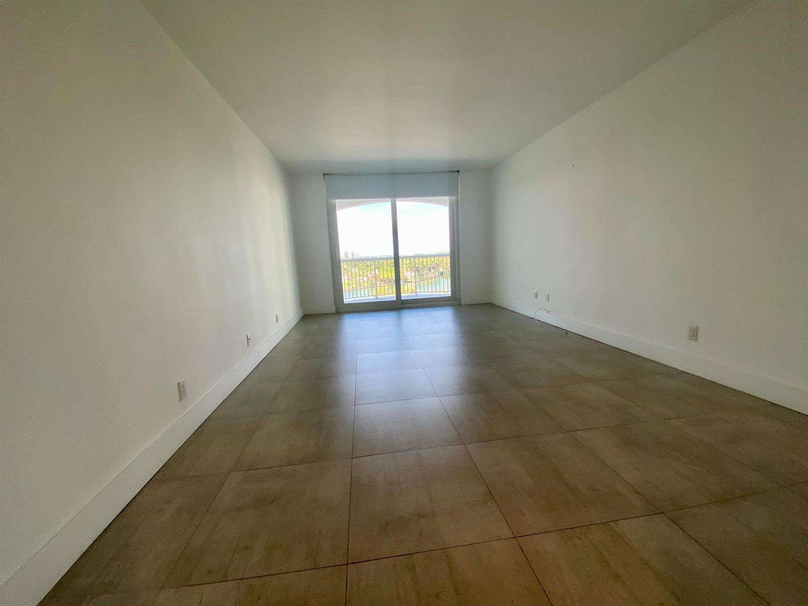 The Carriage House at 5401 Collins, Miami Beach, FL 33140 - For Rent photo 15