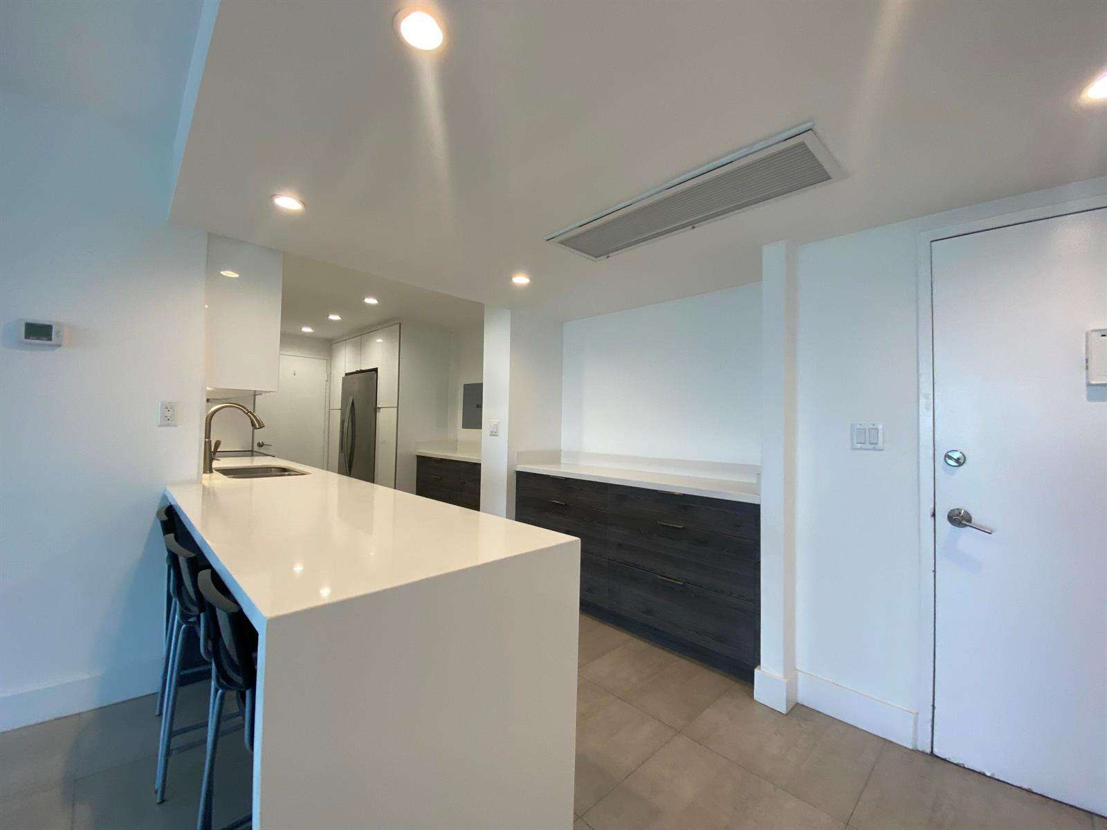 The Carriage House at 5401 Collins, Miami Beach, FL 33140 - For Rent photo 4