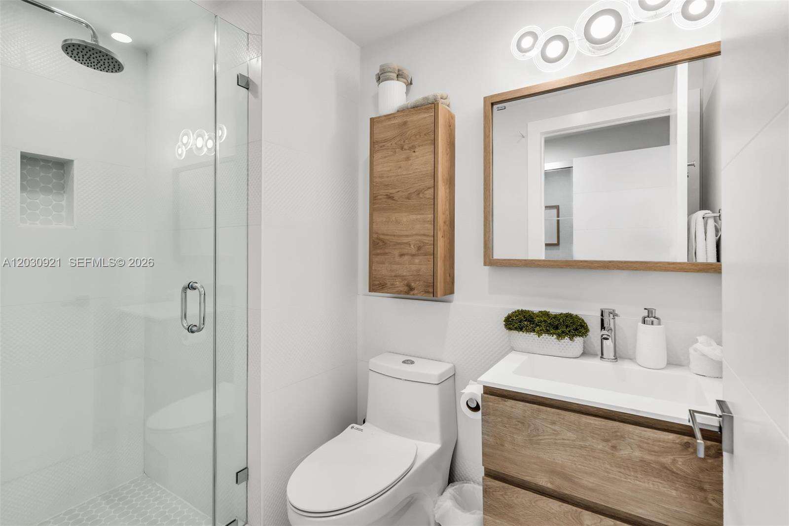 1500 Ocean Dr, Miami Beach, FL 33139 - For Rent photo 16
