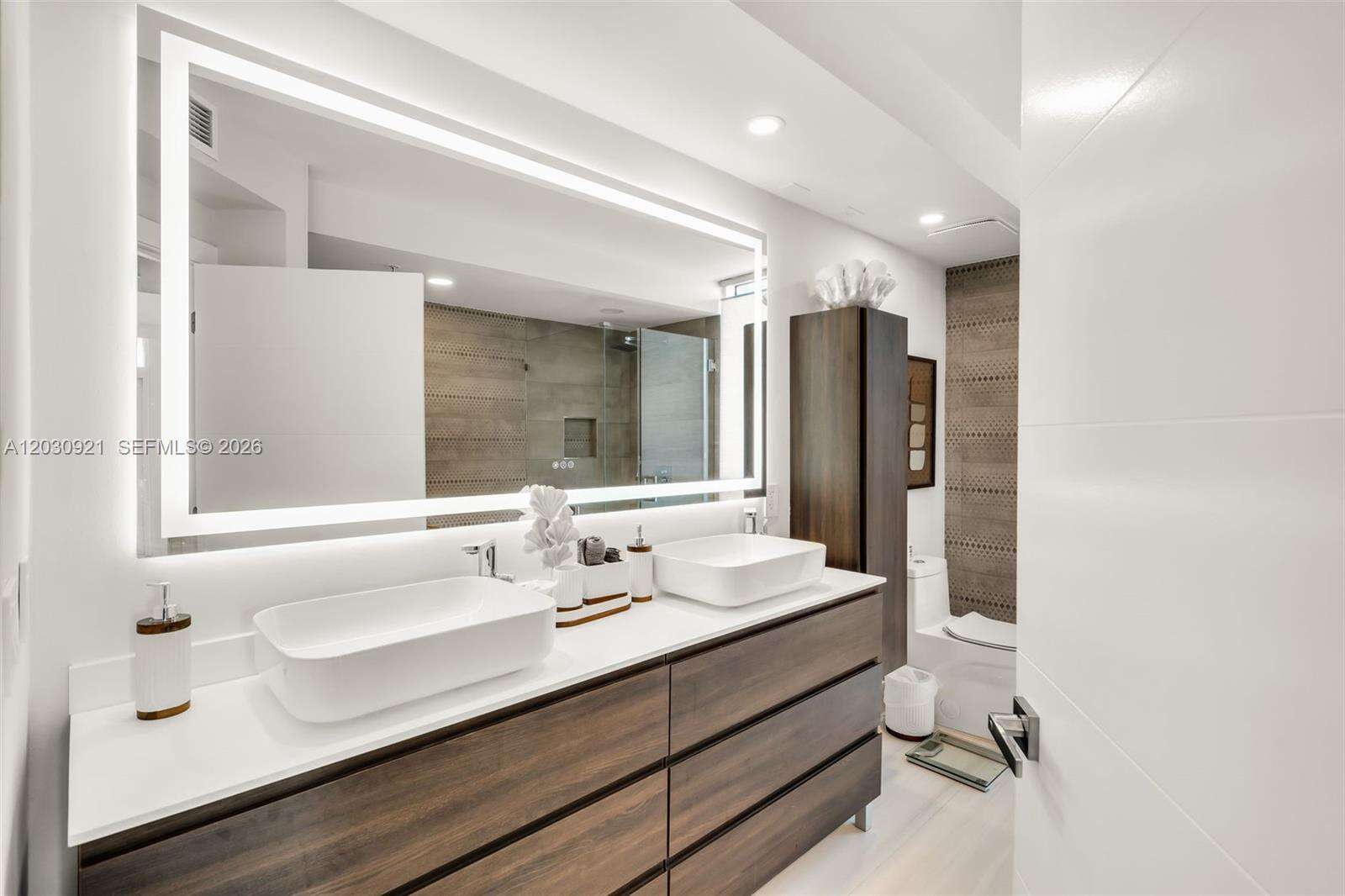 1500 Ocean Dr, Miami Beach, FL 33139 - For Rent photo 22