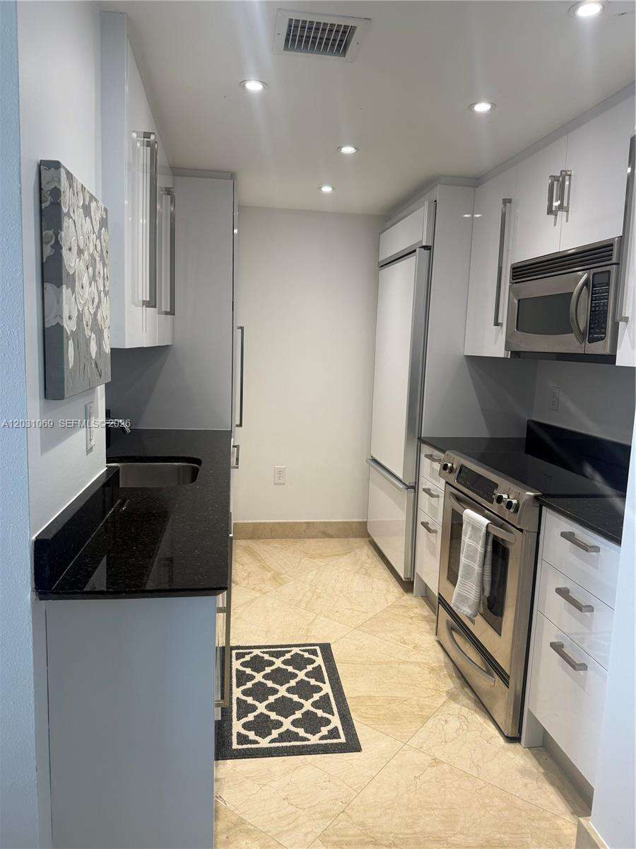 Harbour House at 10275 Collins Ave, Bal Harbour, FL 33154 - For Rent photo 3