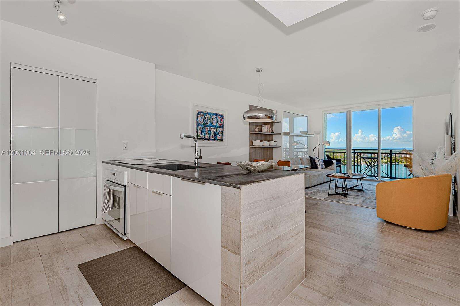 Yacht Club At Portofino at 90 Alton Rd, Miami Beach, FL 33139 - For Rent photo 11