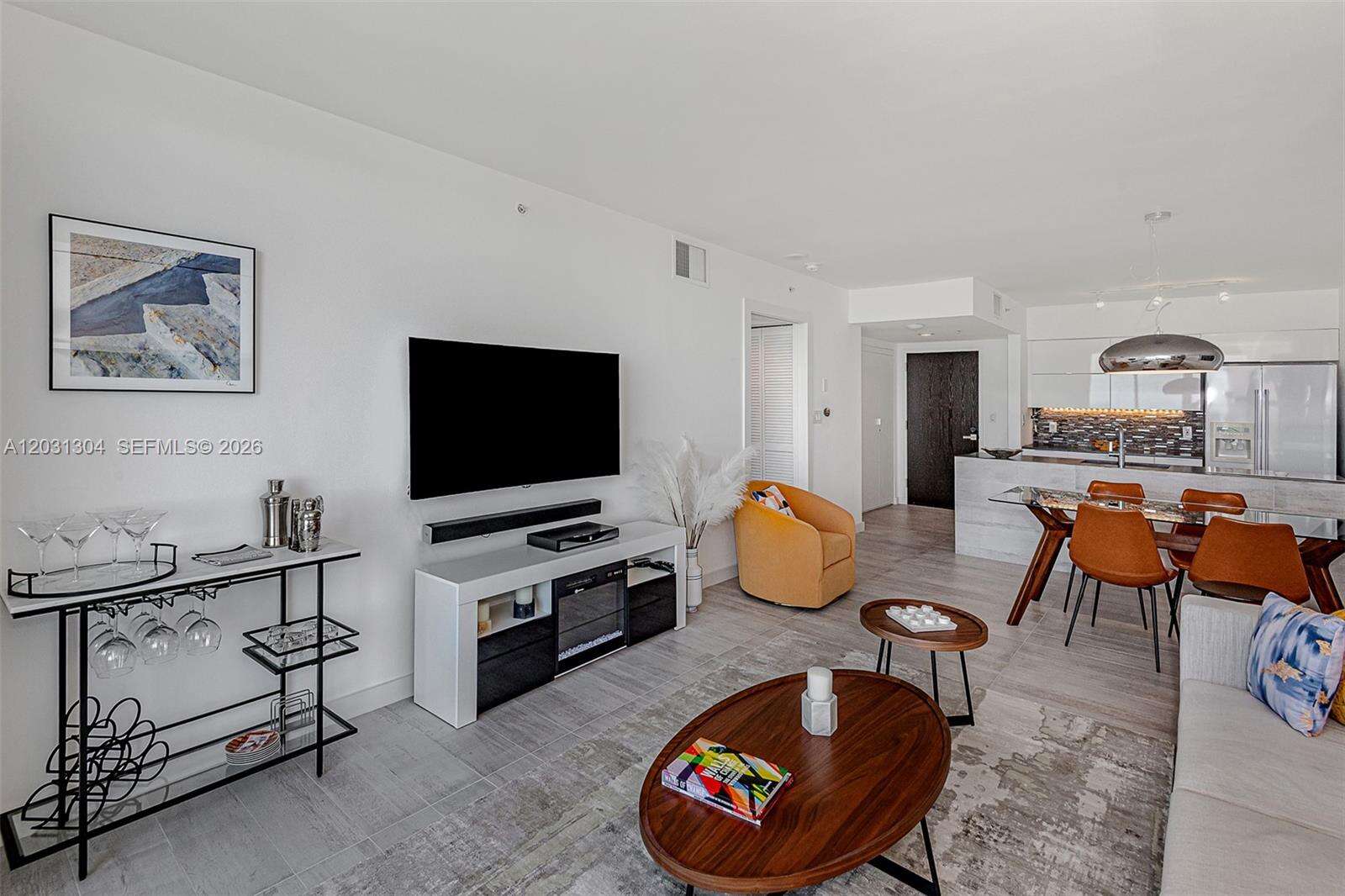 Yacht Club At Portofino at 90 Alton Rd, Miami Beach, FL 33139 - For Rent photo 6