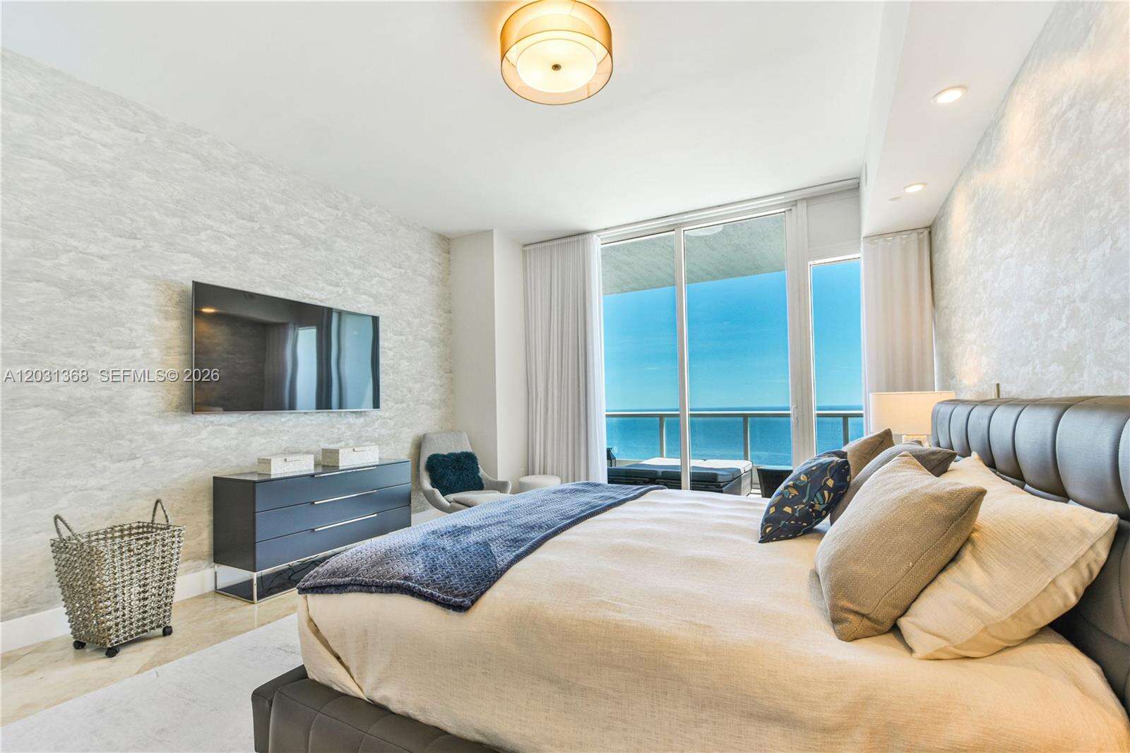 Continuum South Tower at 100 Pointe Dr, Miami Beach, FL 33139 - Out Of market photo 17
