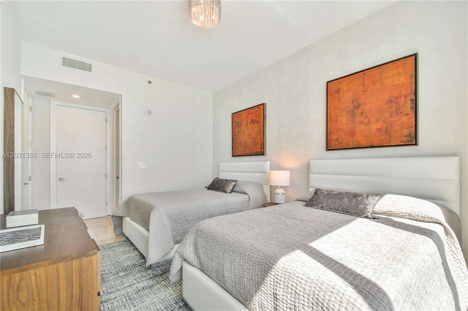 Continuum South Tower at 100 Pointe Dr, Miami Beach, FL 33139 - Out Of market photo 24