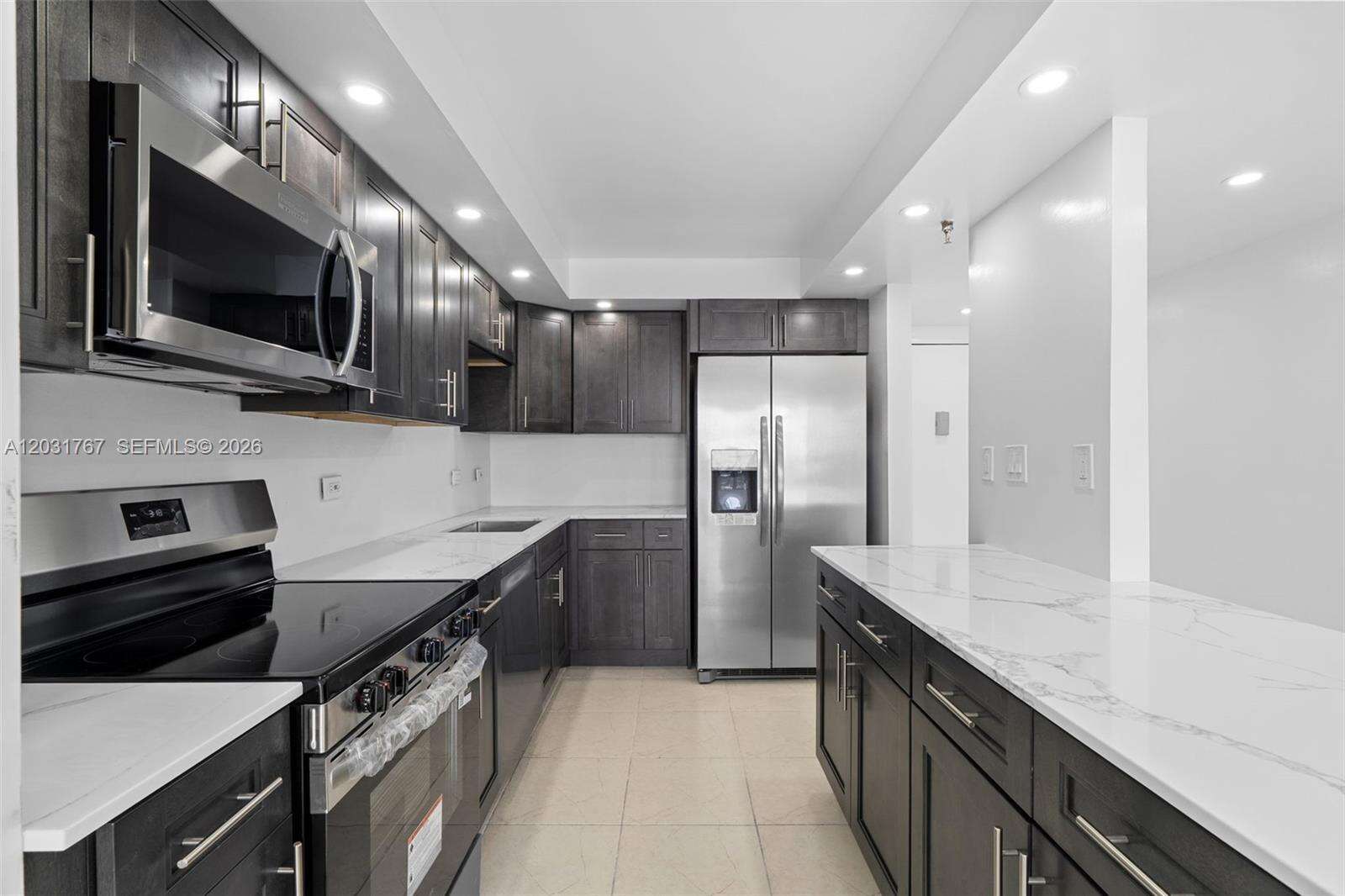 Waterview at 20505 Country Club Dr, Aventura, FL 33180 - For Rent photo 4