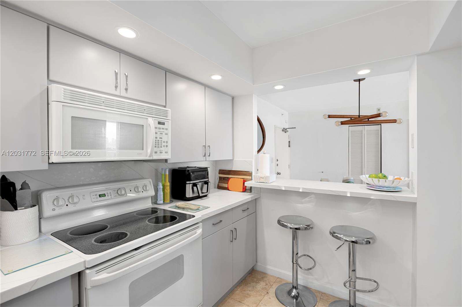 5600 Collins Ave, Miami Beach, FL 33140 - For Rent photo 13