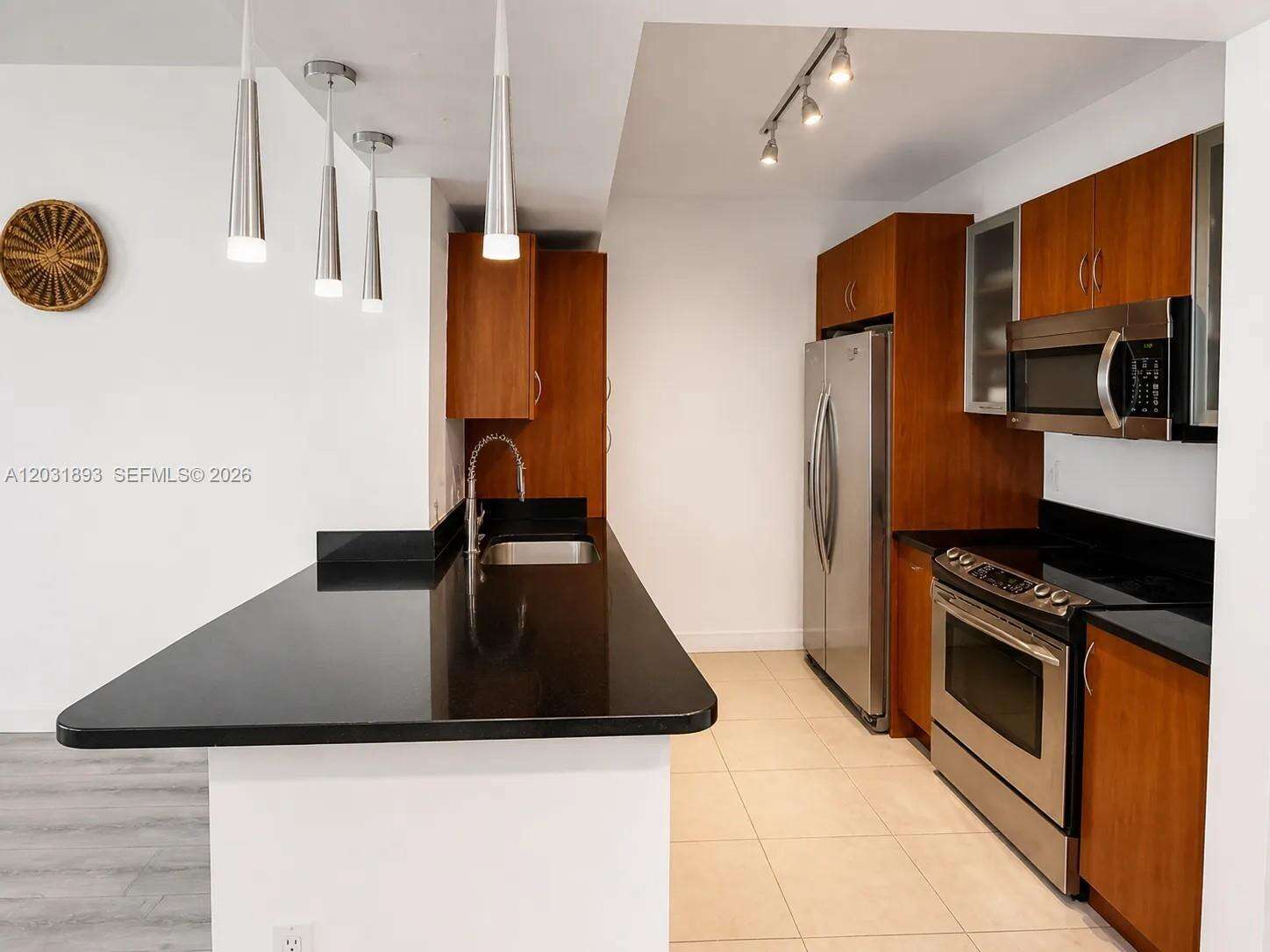 Venture at 18800 29 Ave, Aventura, FL 33180 - For Rent photo 2