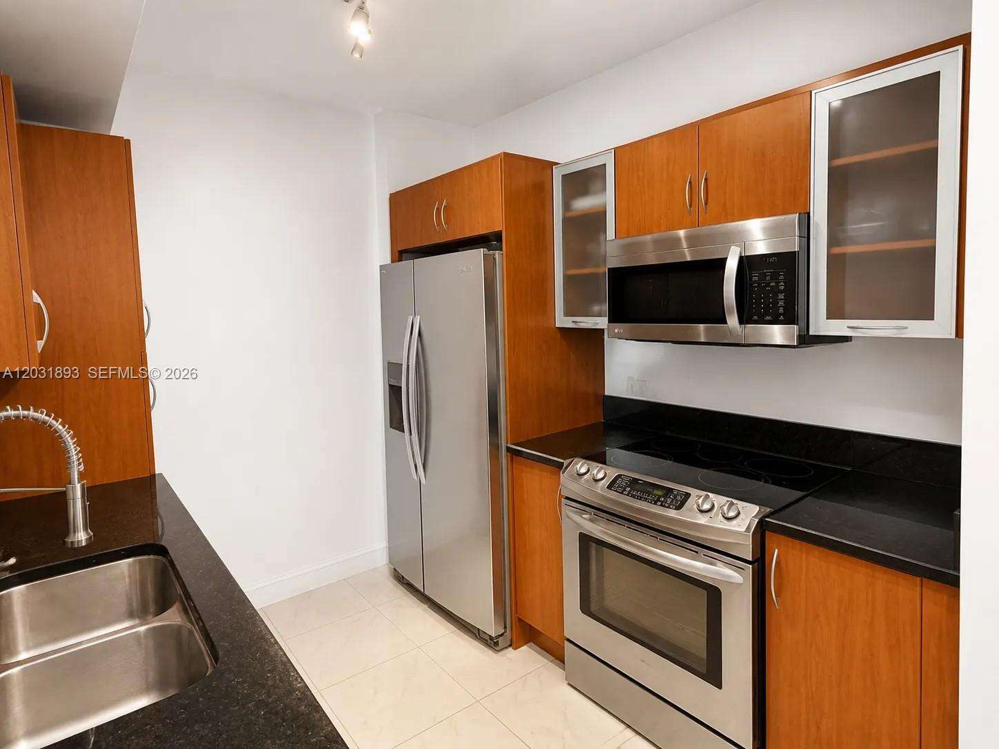 Venture at 18800 29 Ave, Aventura, FL 33180 - For Rent photo 3