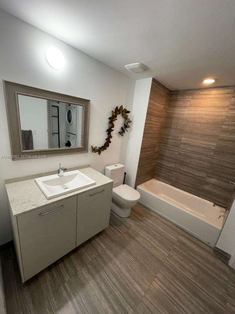 1010 Brickell at 1010 Brickell Ave, Miami, FL 33131 - For Rent photo 11