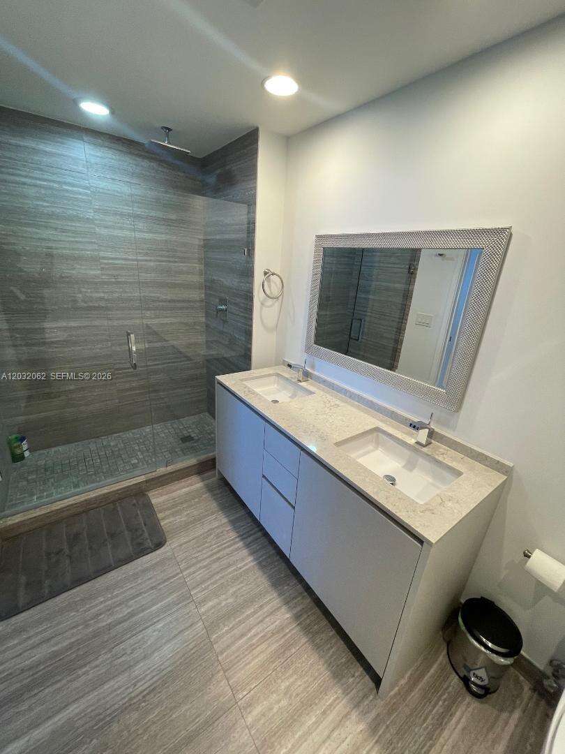 1010 Brickell at 1010 Brickell Ave, Miami, FL 33131 - For Rent photo 6