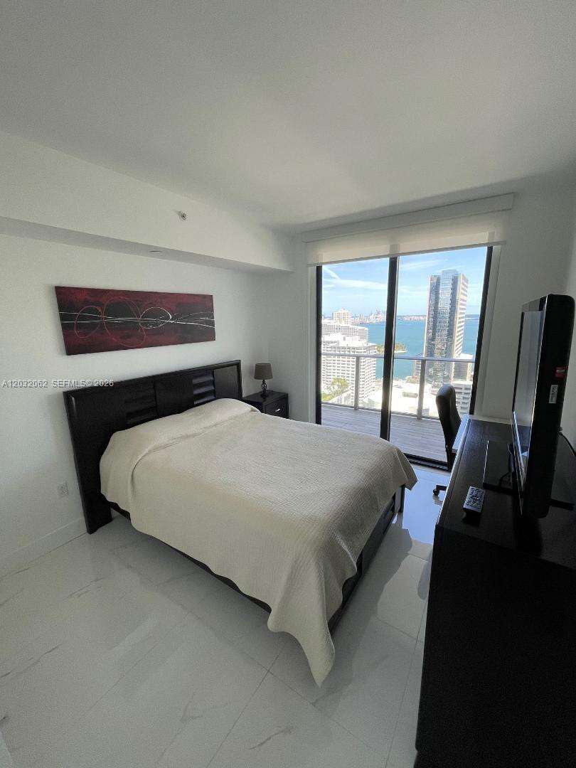 1010 Brickell at 1010 Brickell Ave, Miami, FL 33131 - For Rent photo 9