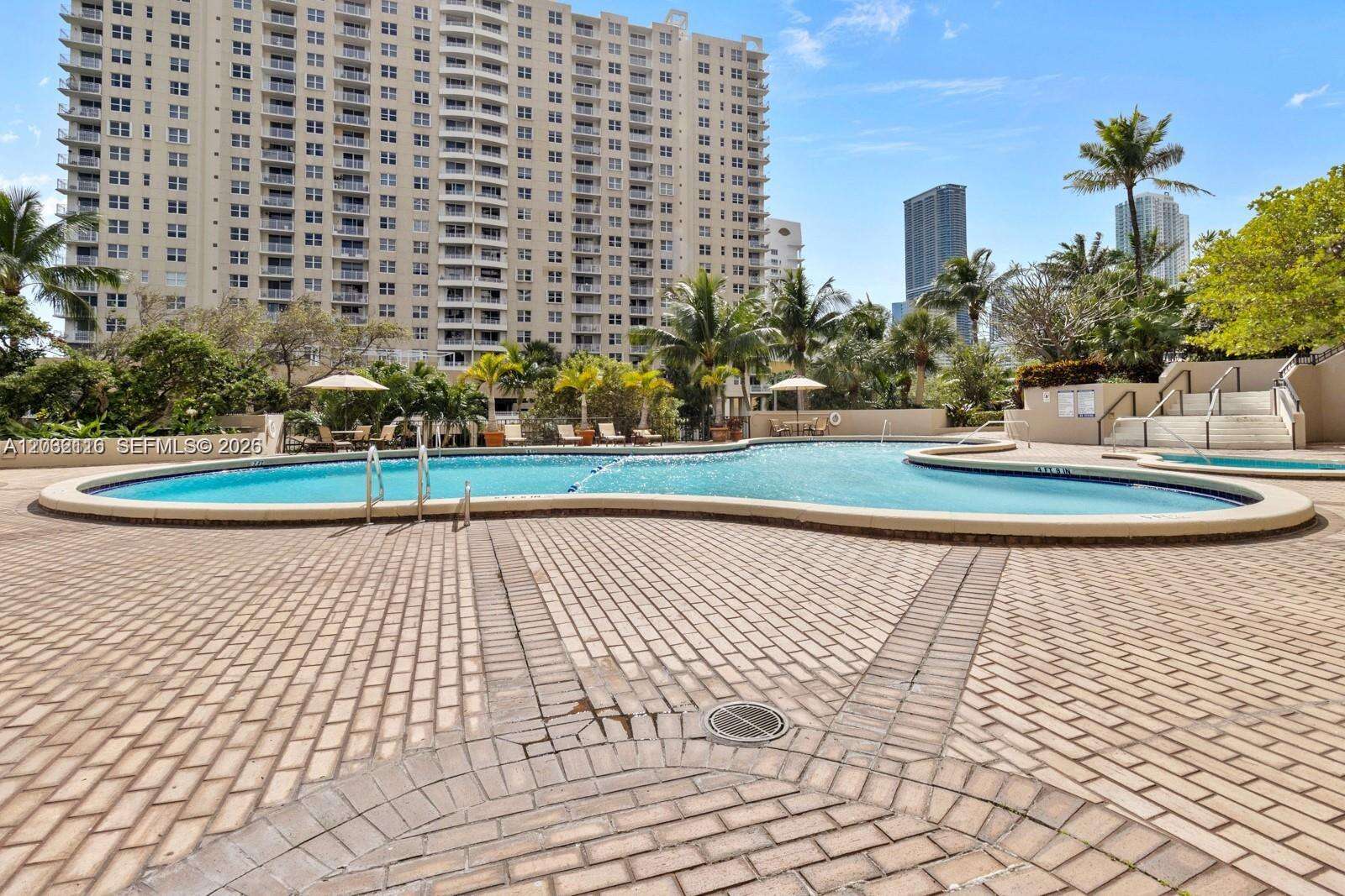 Brickell Key 1 at 520 Brickell Key Dr, Miami, FL 33131 - For Rent photo 29
