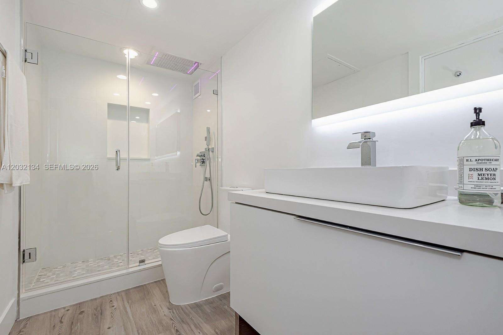 Roney Palace at 2301 Collins Ave, Miami Beach, FL 33139 - For Rent photo 16