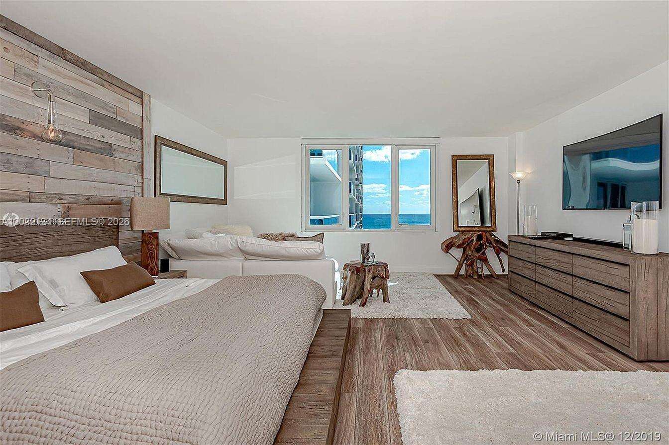 Roney Palace at 2301 Collins Ave, Miami Beach, FL 33139 - For Rent photo 7