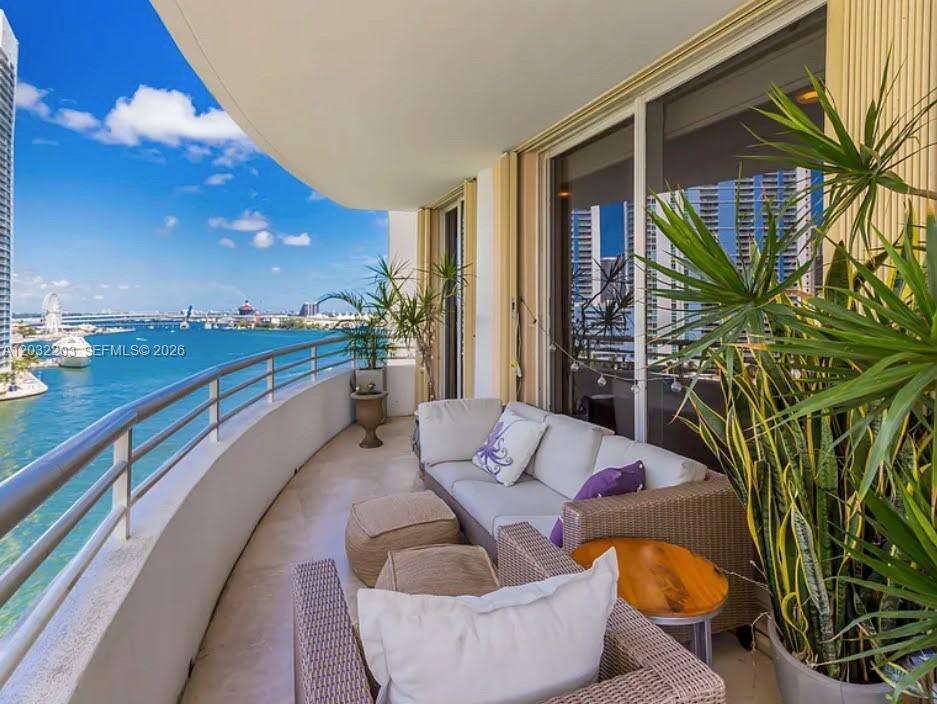 One Tequesta Point at 888 Brickell Key Dr, Miami, FL 33131 - For Rent photo 1