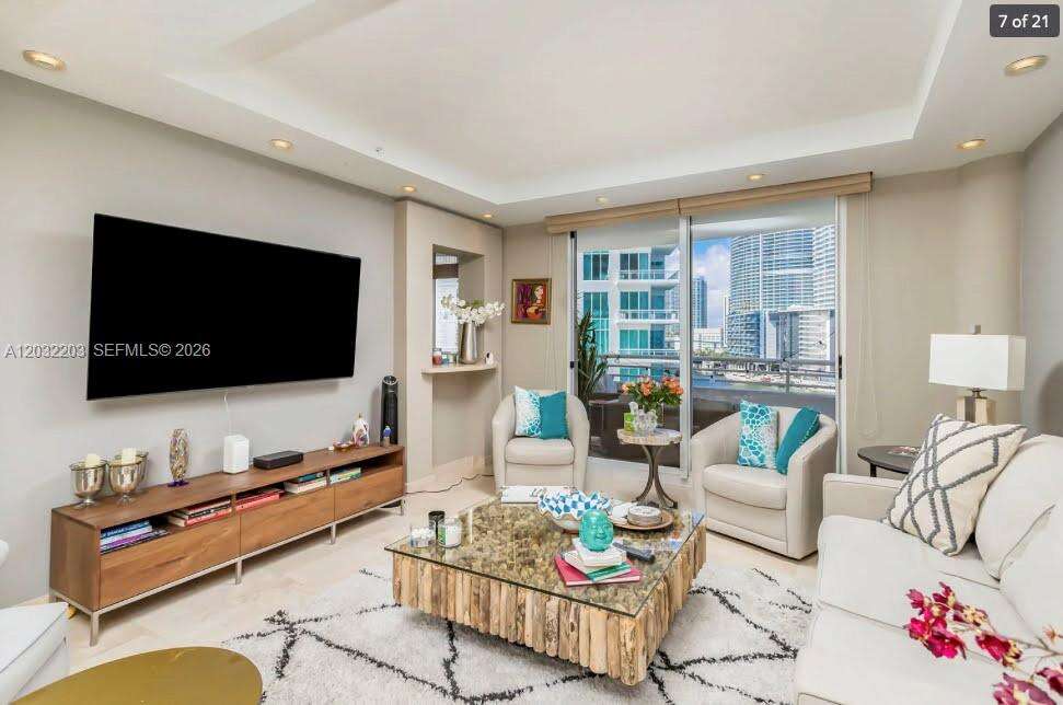 One Tequesta Point at 888 Brickell Key Dr, Miami, FL 33131 - For Rent photo 2