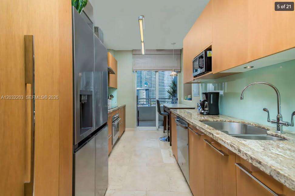 One Tequesta Point at 888 Brickell Key Dr, Miami, FL 33131 - For Rent photo 6