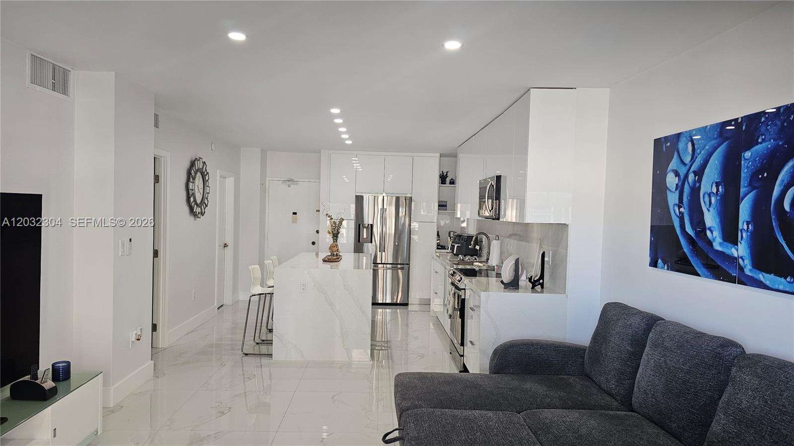 The Hemispheres at 1950 Ocean Dr, Hallandale Beach, FL 33009 - For Rent photo 23