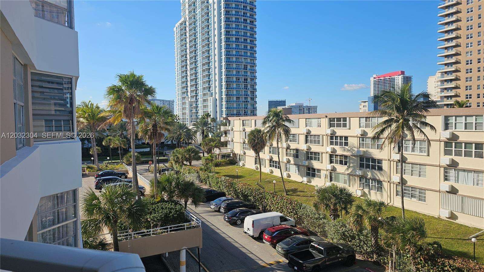 The Hemispheres at 1950 Ocean Dr, Hallandale Beach, FL 33009 - For Rent photo 28