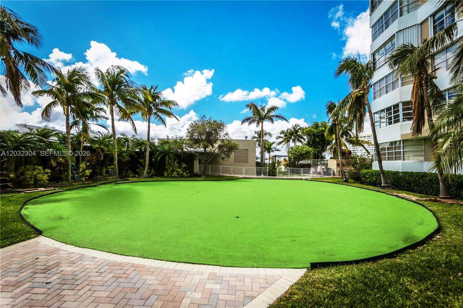 The Hemispheres at 1950 Ocean Dr, Hallandale Beach, FL 33009 - For Rent photo 35