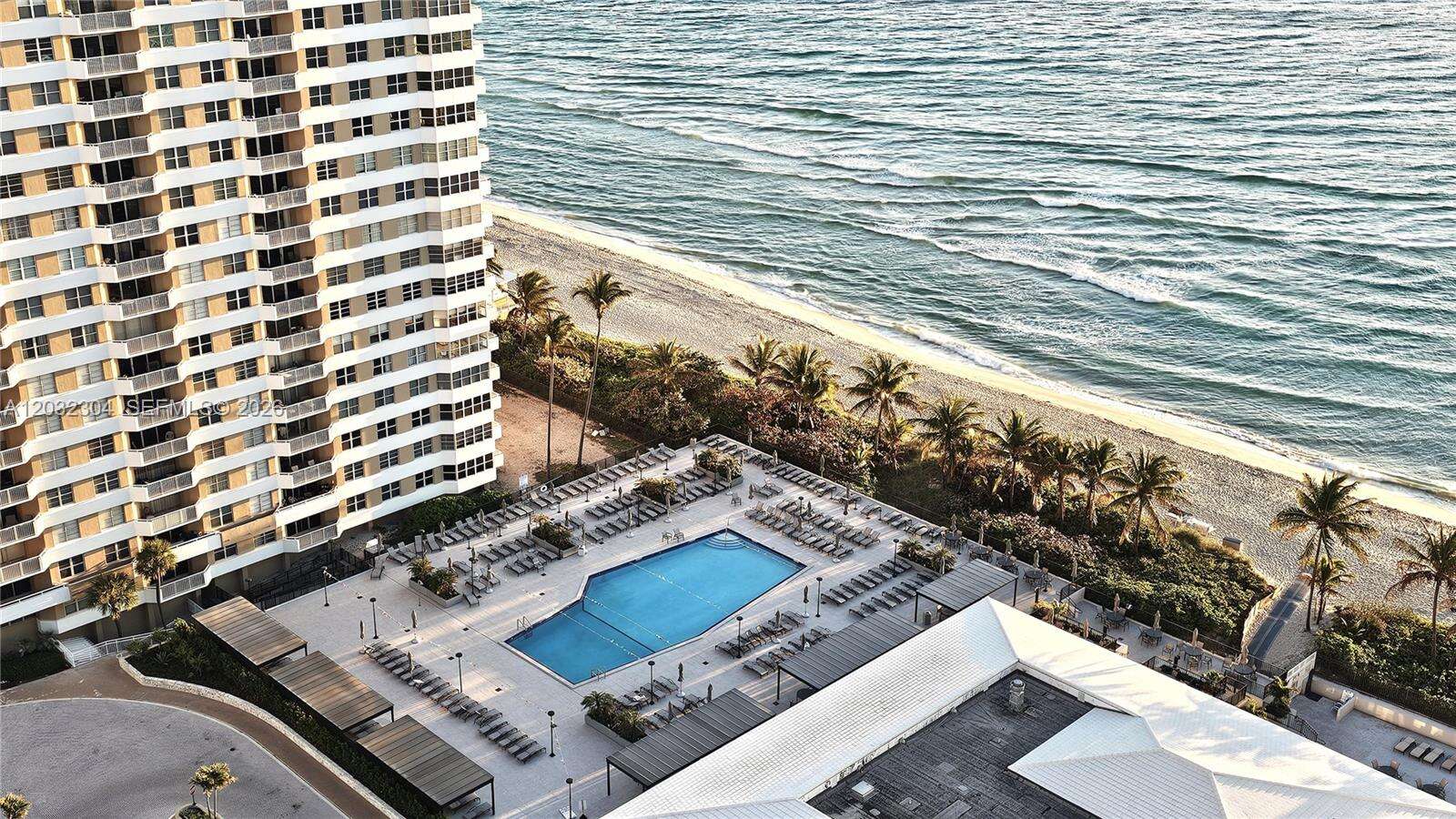 The Hemispheres at 1950 Ocean Dr, Hallandale Beach, FL 33009 - For Rent photo 44