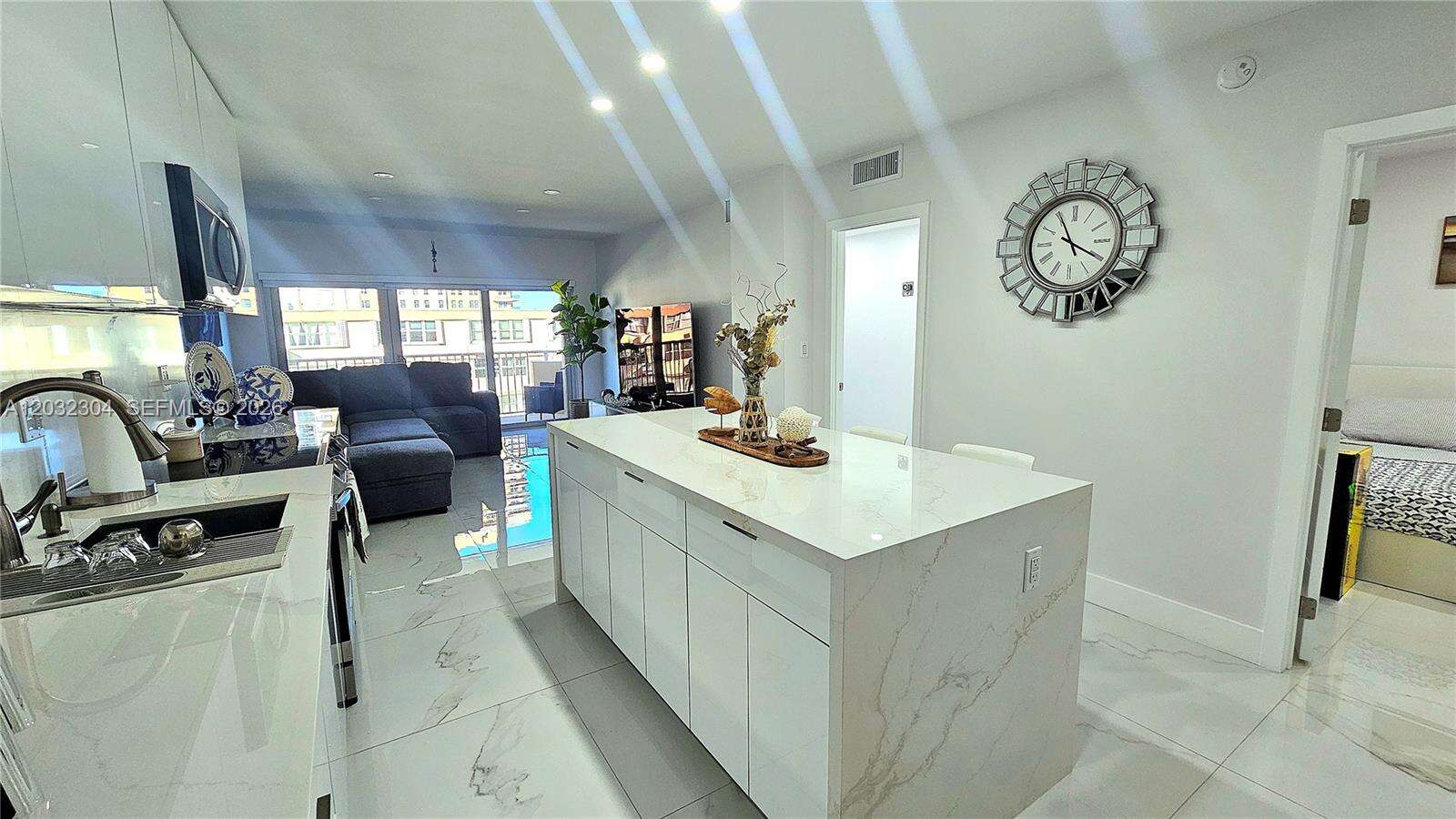 The Hemispheres at 1950 Ocean Dr, Hallandale Beach, FL 33009 - For Rent photo 7