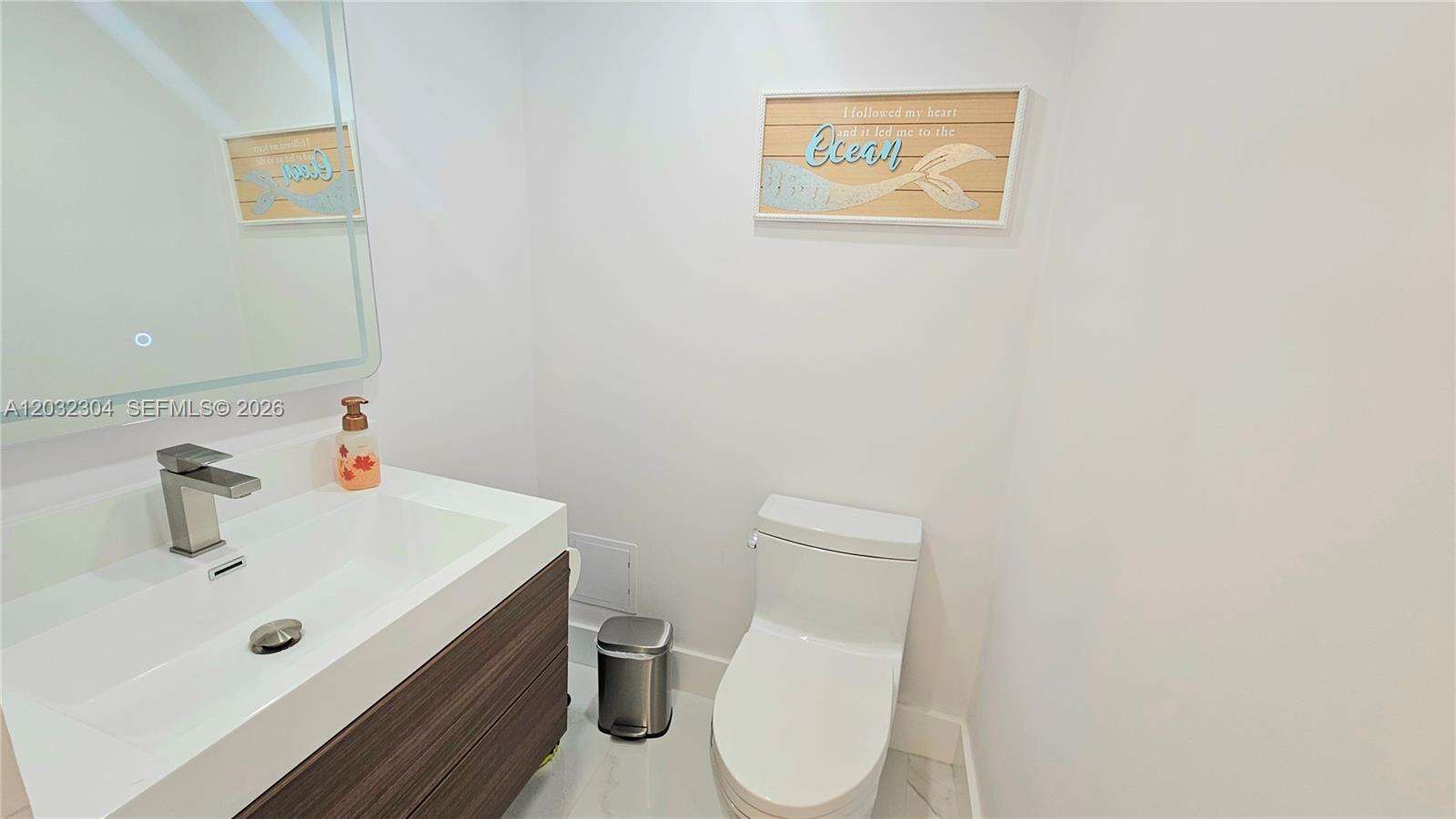 The Hemispheres at 1950 Ocean Dr, Hallandale Beach, FL 33009 - For Rent photo 9