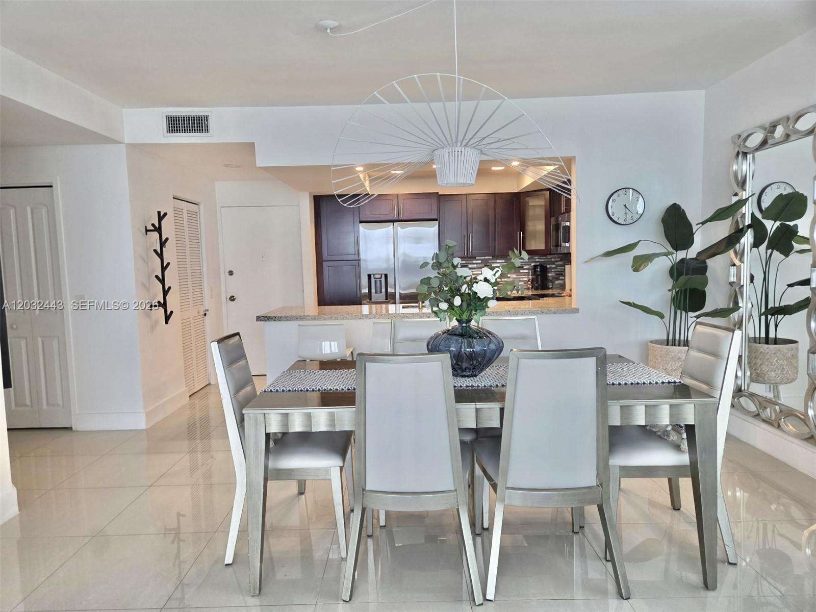 Alexander Towers at 3505 Ocean Dr, Hollywood, FL 33019 - For Rent photo 11