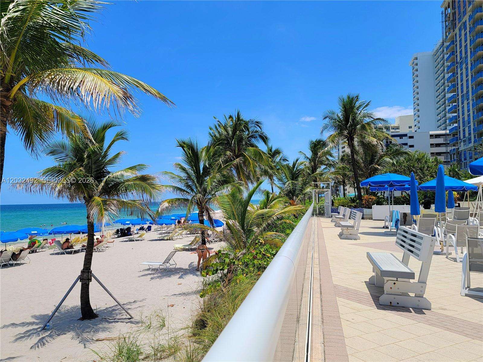 Parker Plaza at 2030 Ocean Dr, Hallandale Beach, FL 33009 - For Rent photo 1