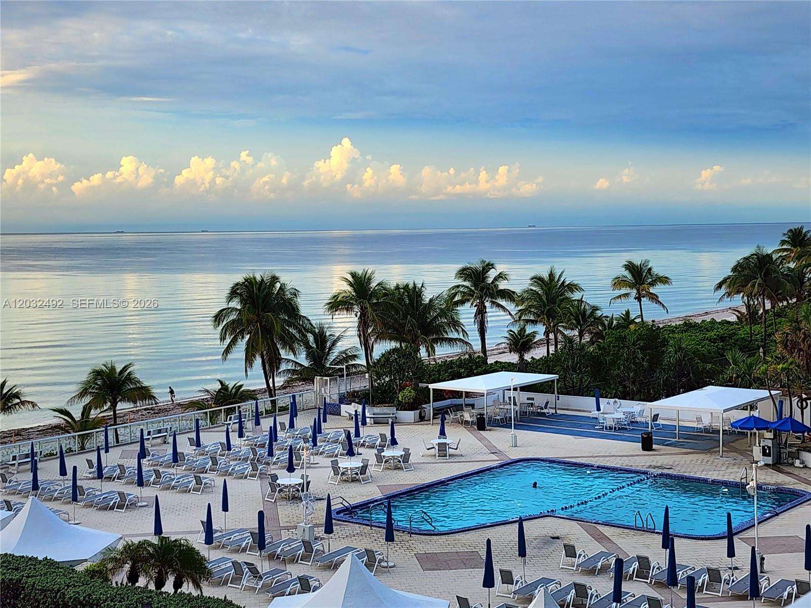 Parker Plaza at 2030 Ocean Dr, Hallandale Beach, FL 33009 - For Rent photo 23
