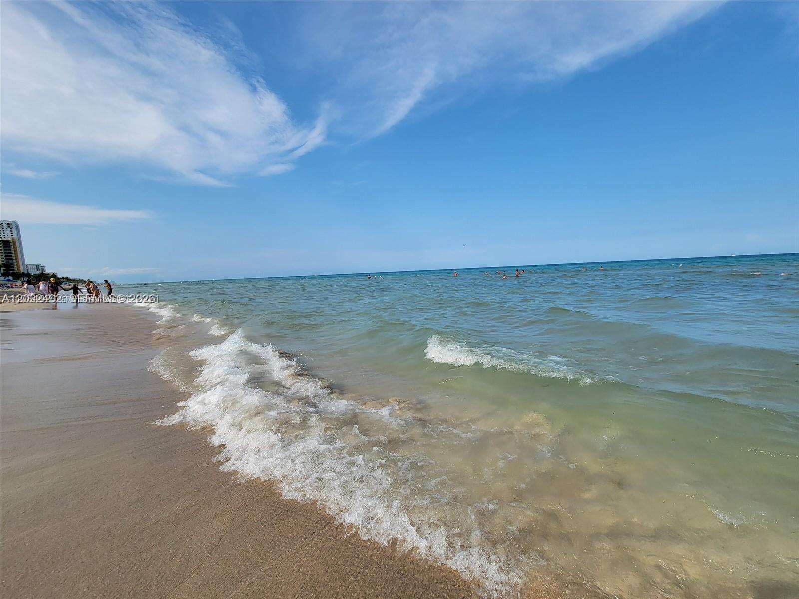 Parker Plaza at 2030 Ocean Dr, Hallandale Beach, FL 33009 - For Rent photo 25