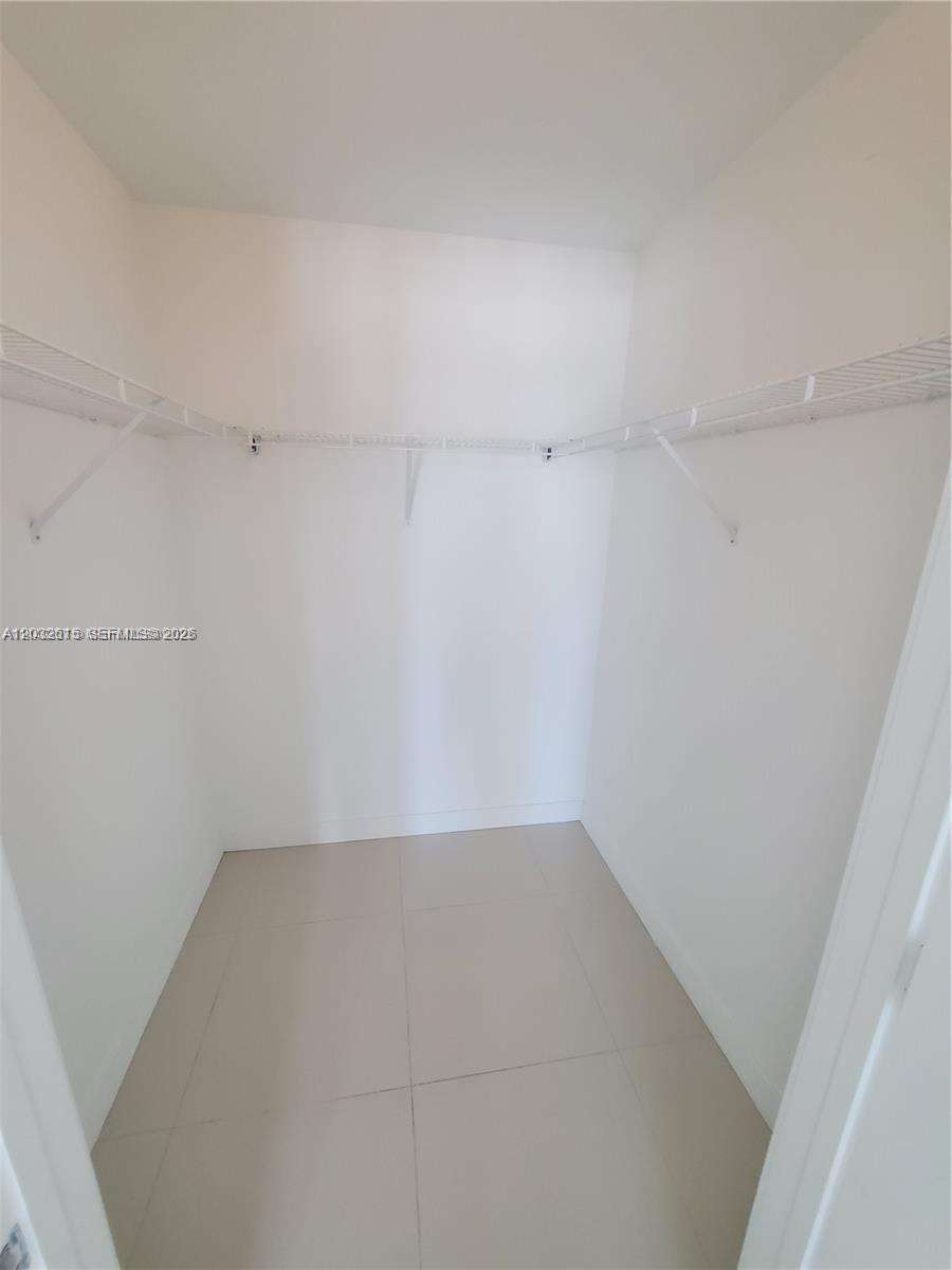 Axis On Brickell at 1111 1 Ave, Miami, FL 33130 - For Rent photo 5