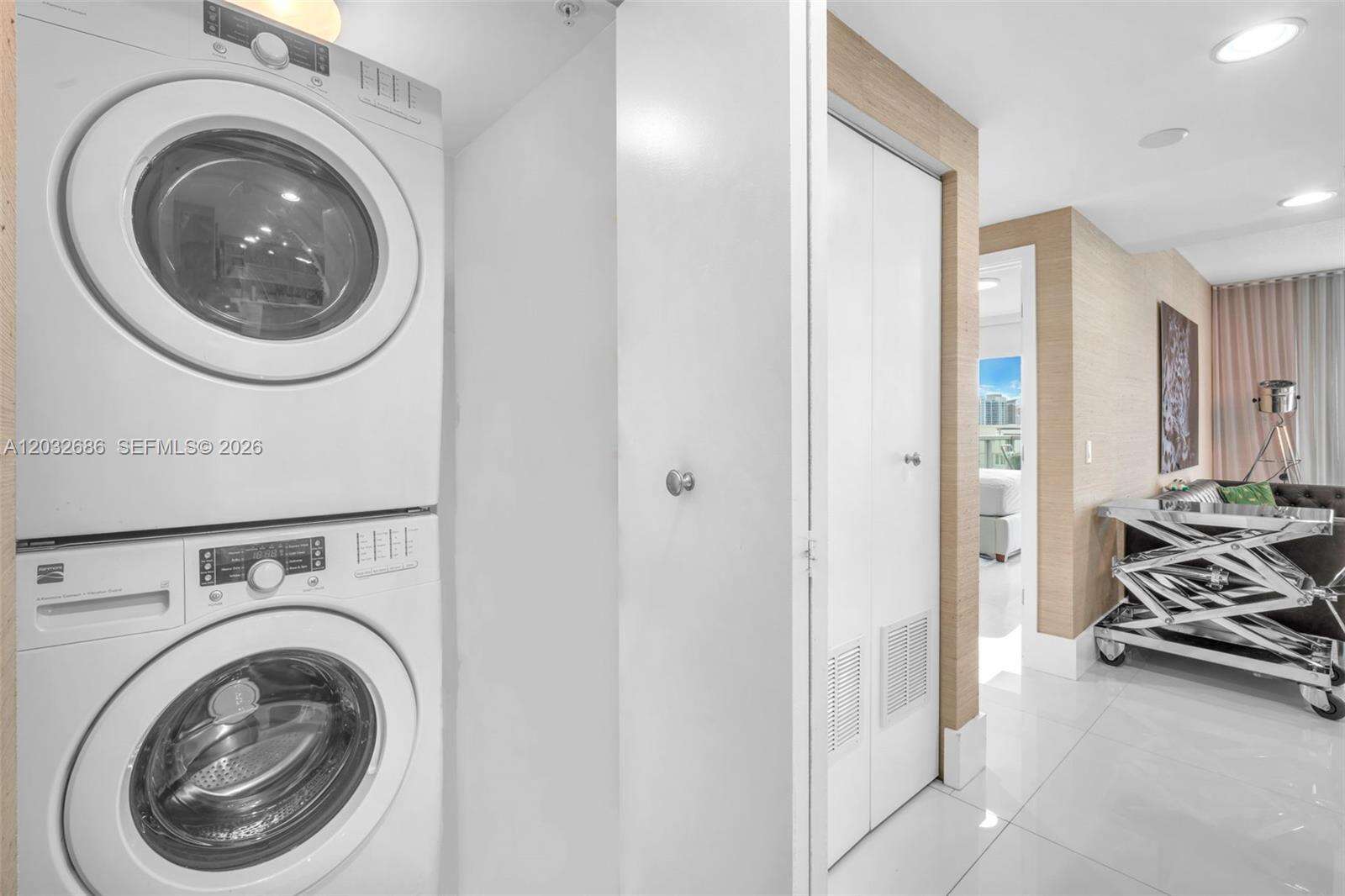 Eden House at 6700 Indian Creek Dr, Miami Beach, FL 33141 - For Rent photo 14