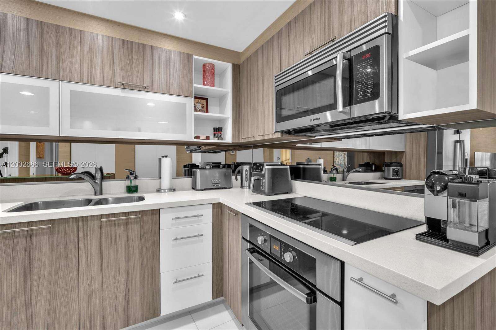 Eden House at 6700 Indian Creek Dr, Miami Beach, FL 33141 - For Rent photo 10