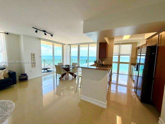 2080 Ocean Dr, Hallandale Beach, FL 33009 - For Rent photo 5