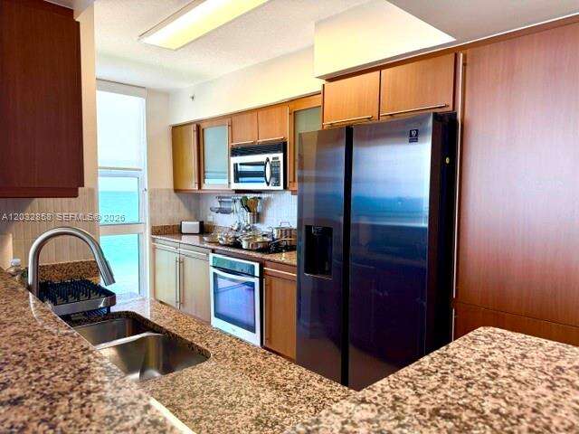 2080 Ocean Dr, Hallandale Beach, FL 33009 - For Rent photo 9