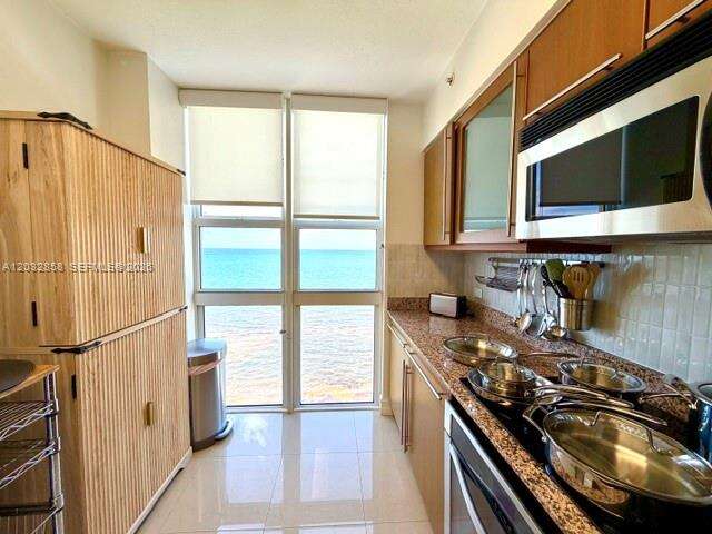 2080 Ocean Dr, Hallandale Beach, FL 33009 - For Rent photo 10