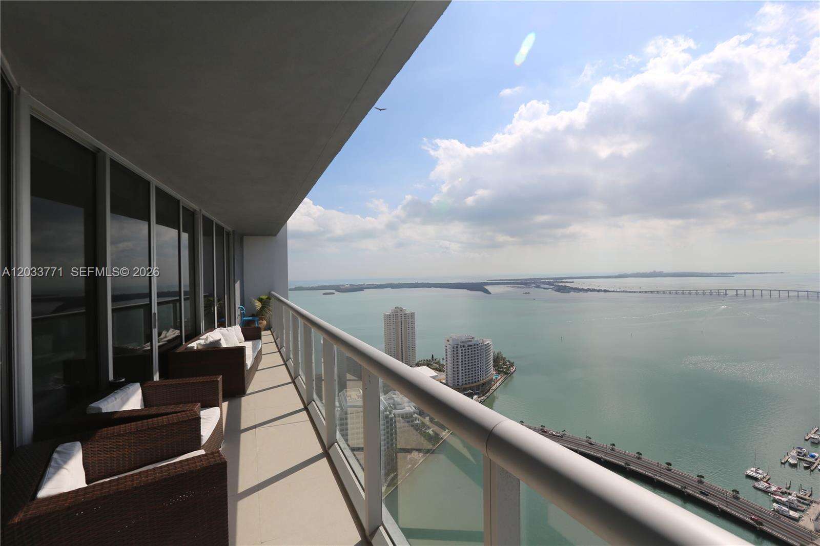 Icon Brickell 2 at 495 Brickell Ave, Miami, FL 33131 - For Rent photo 1