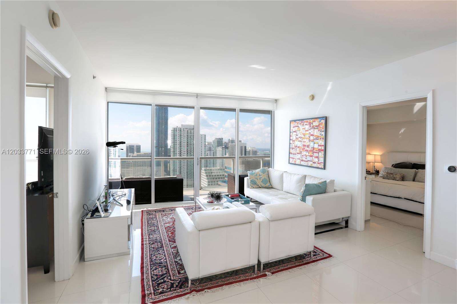 Icon Brickell 2 at 495 Brickell Ave, Miami, FL 33131 - For Rent photo 2