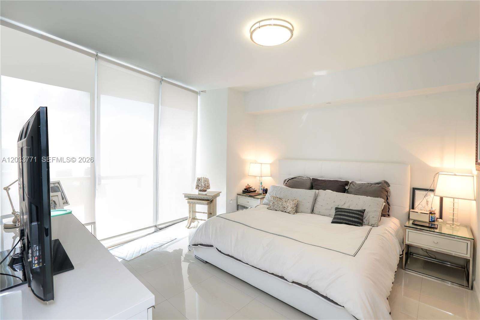 Icon Brickell 2 at 495 Brickell Ave, Miami, FL 33131 - For Rent photo 6