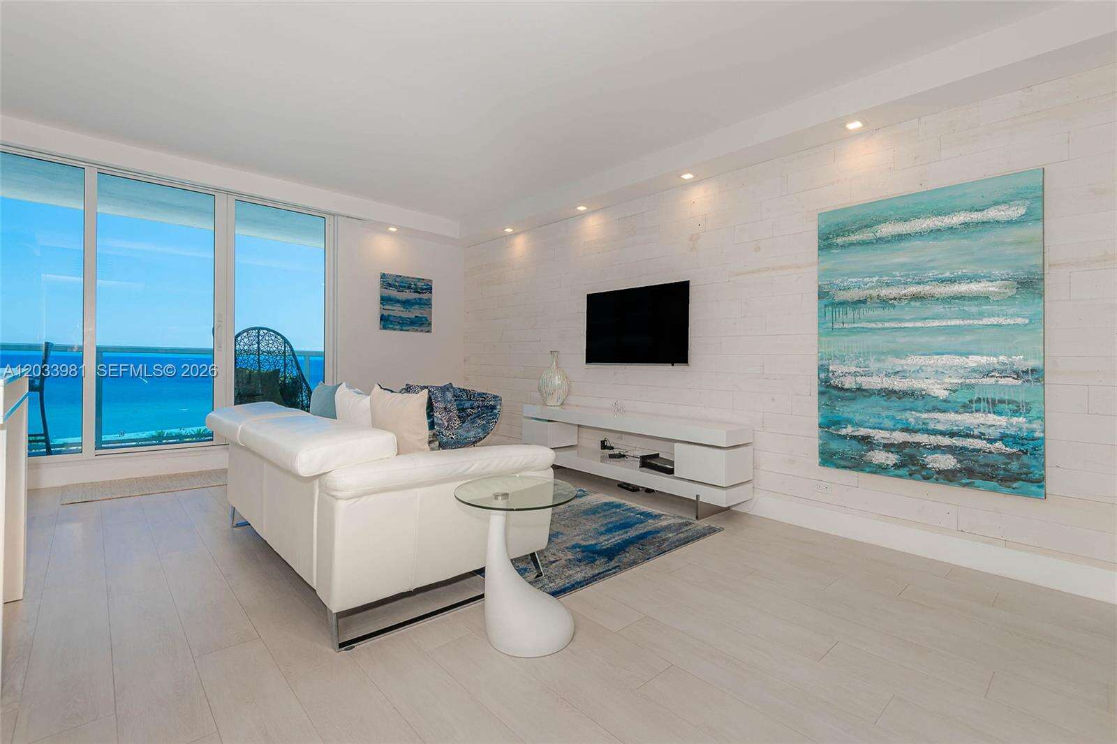 Roney Palace at 2301 Collins Ave, Miami Beach, FL 33139 - For Rent photo 2
